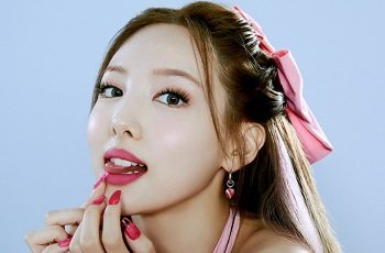 Nayeon bị quay lén khi đang địt nhau với đại gia TWICE